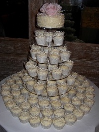 Amaretto Wedding Cupcakes